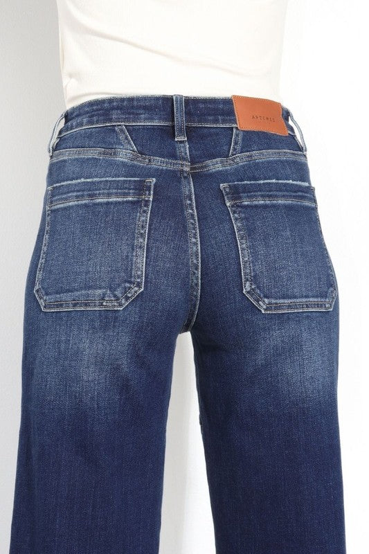 Artemis Vintage Wide Leg Jean