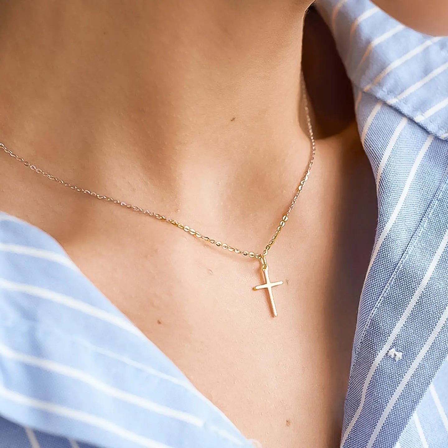 Tirza Small Cross Necklace