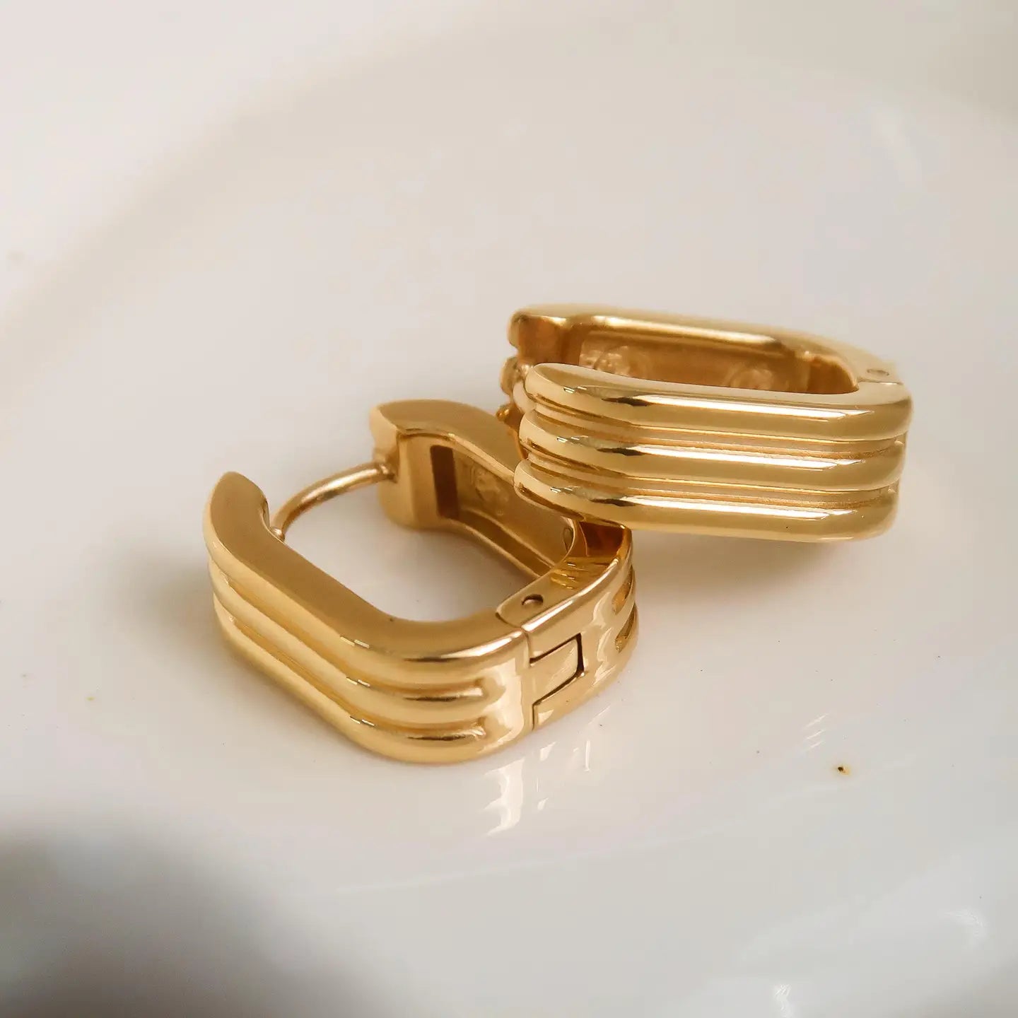 Noa Stripe Hoop Earring