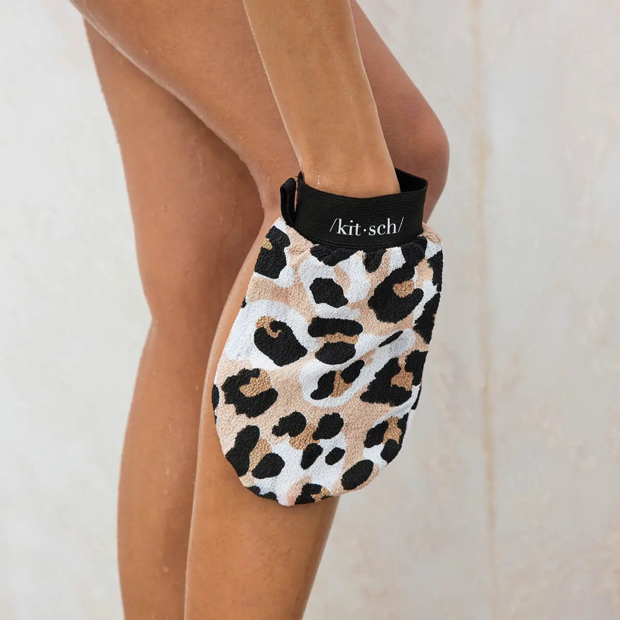 Kitsch Eco-Friendly Exfoliating Glove - Leopard