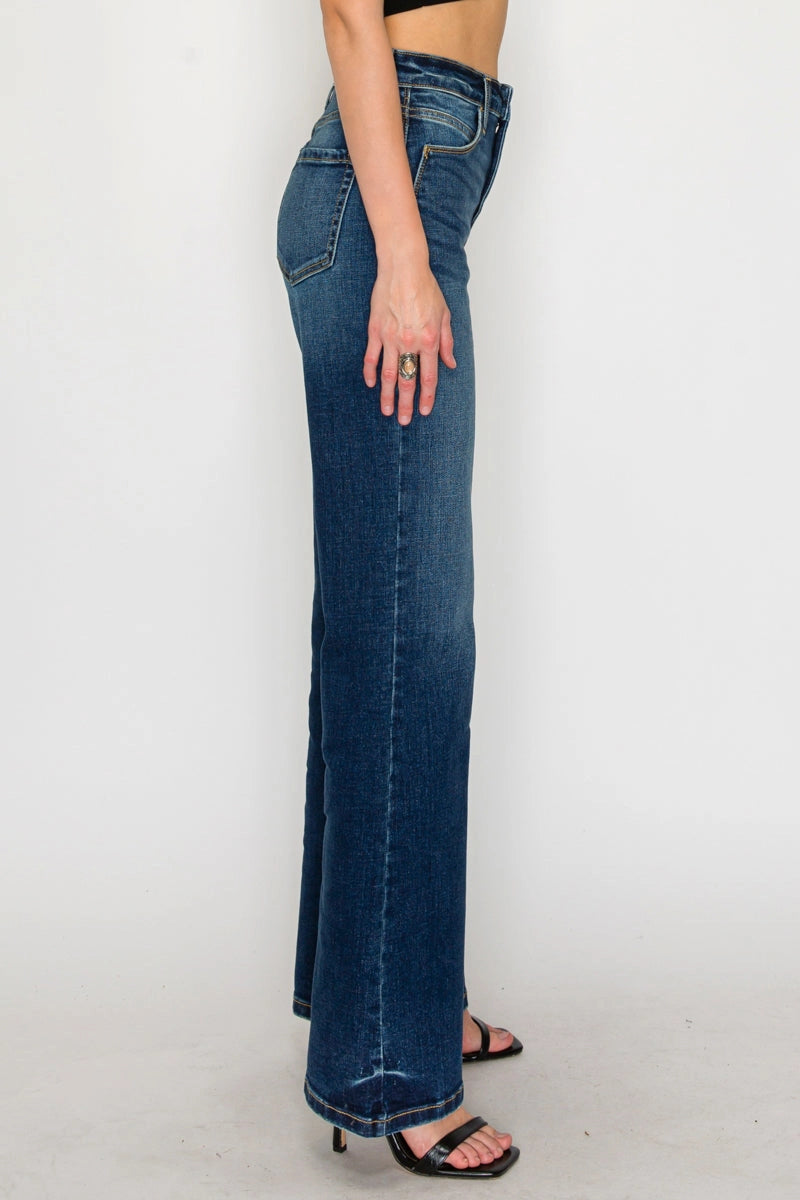 Artemis Holly Flare Jean